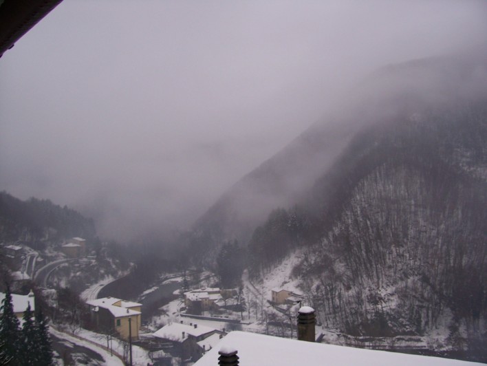  Image name: 100_2483.jpg 
 width: 708 pixel 
 height: 532 pixel 
 Size: 55644 bytes 
 Click to enlarge 